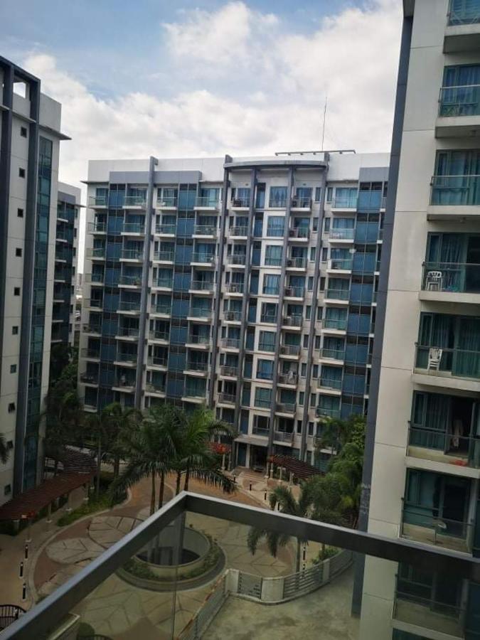One Palm Tree Villas Naia Terminal 3 Manila Eksteriør billede