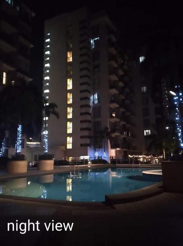One Palm Tree Villas Naia Terminal 3 Manila Eksteriør billede
